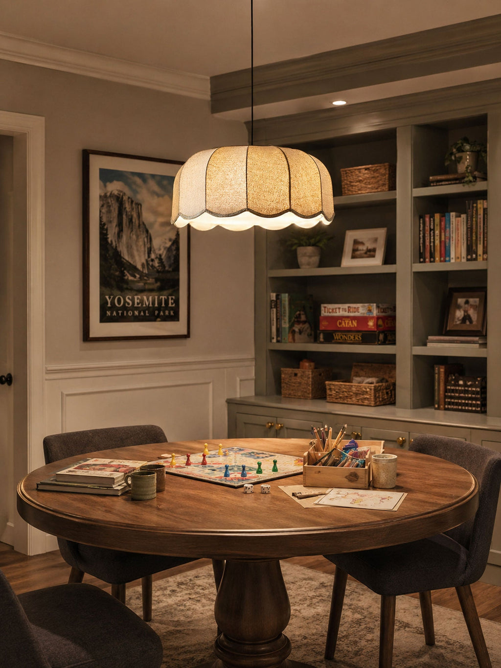Banana Leaf Pendant Lamp