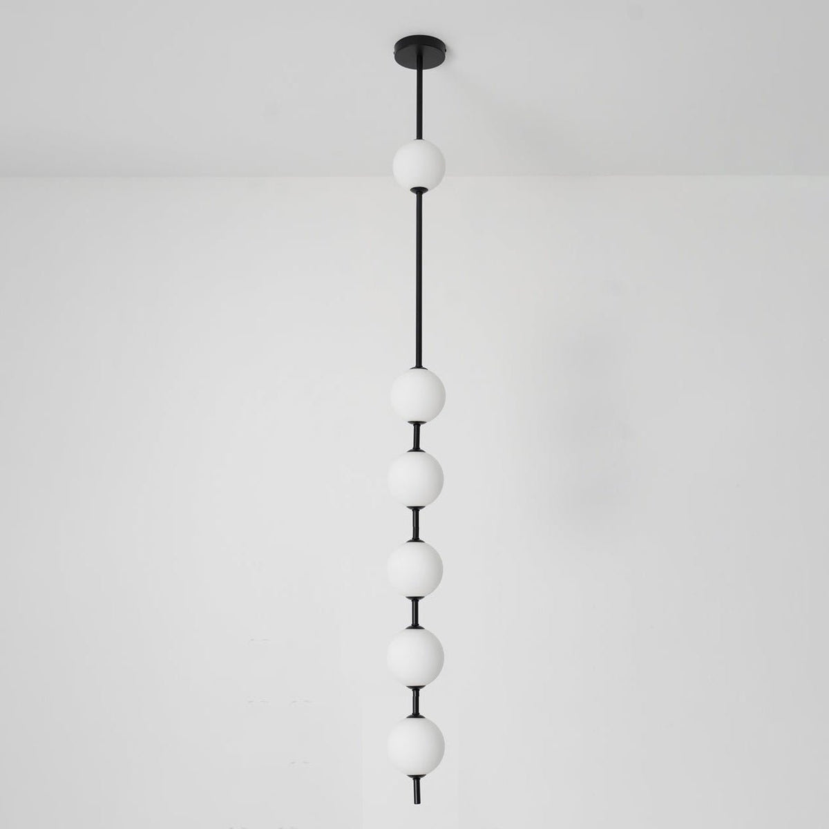 Vertical Balls Pendant Lamp