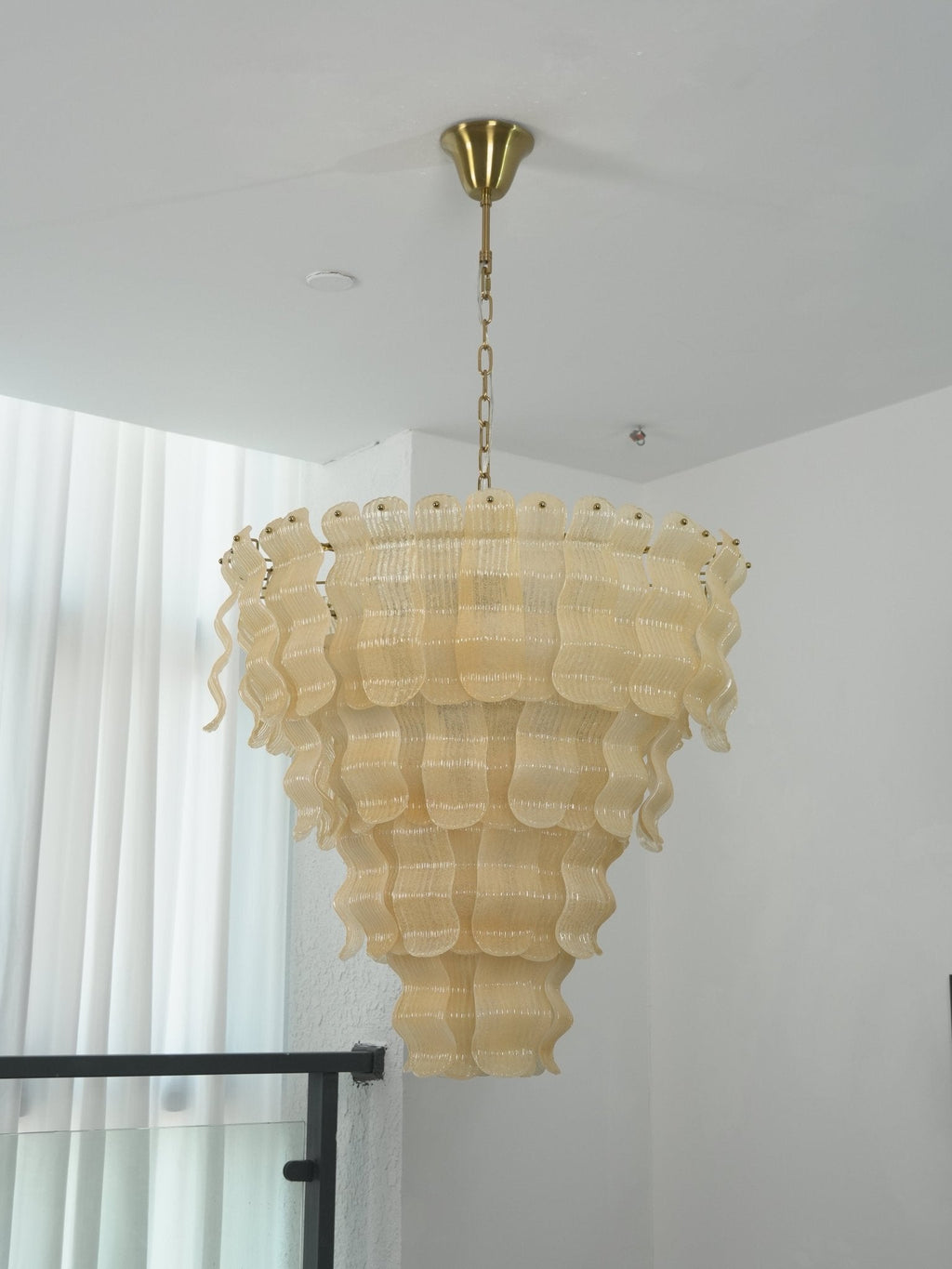 Pollensa Glass Chandelier