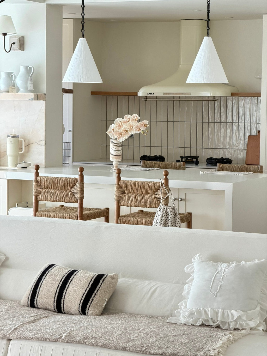 Cuspide Plaster Cone Pendant Light