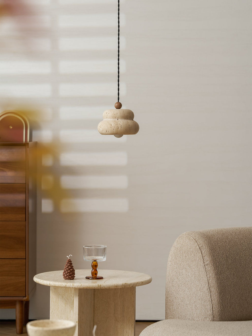 Nivora Stone Pendant Lamp