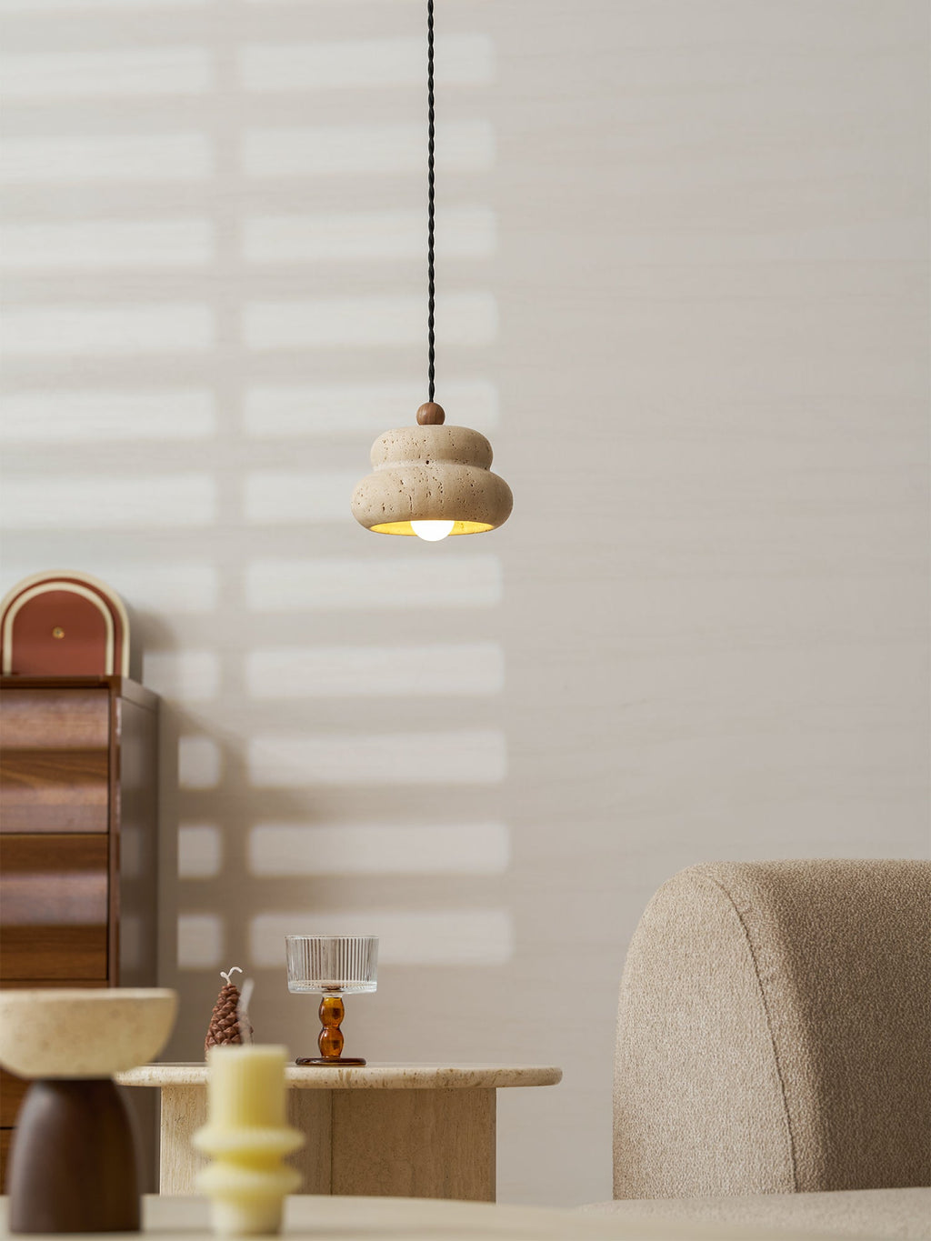 Nivora Stone Pendant Lamp
