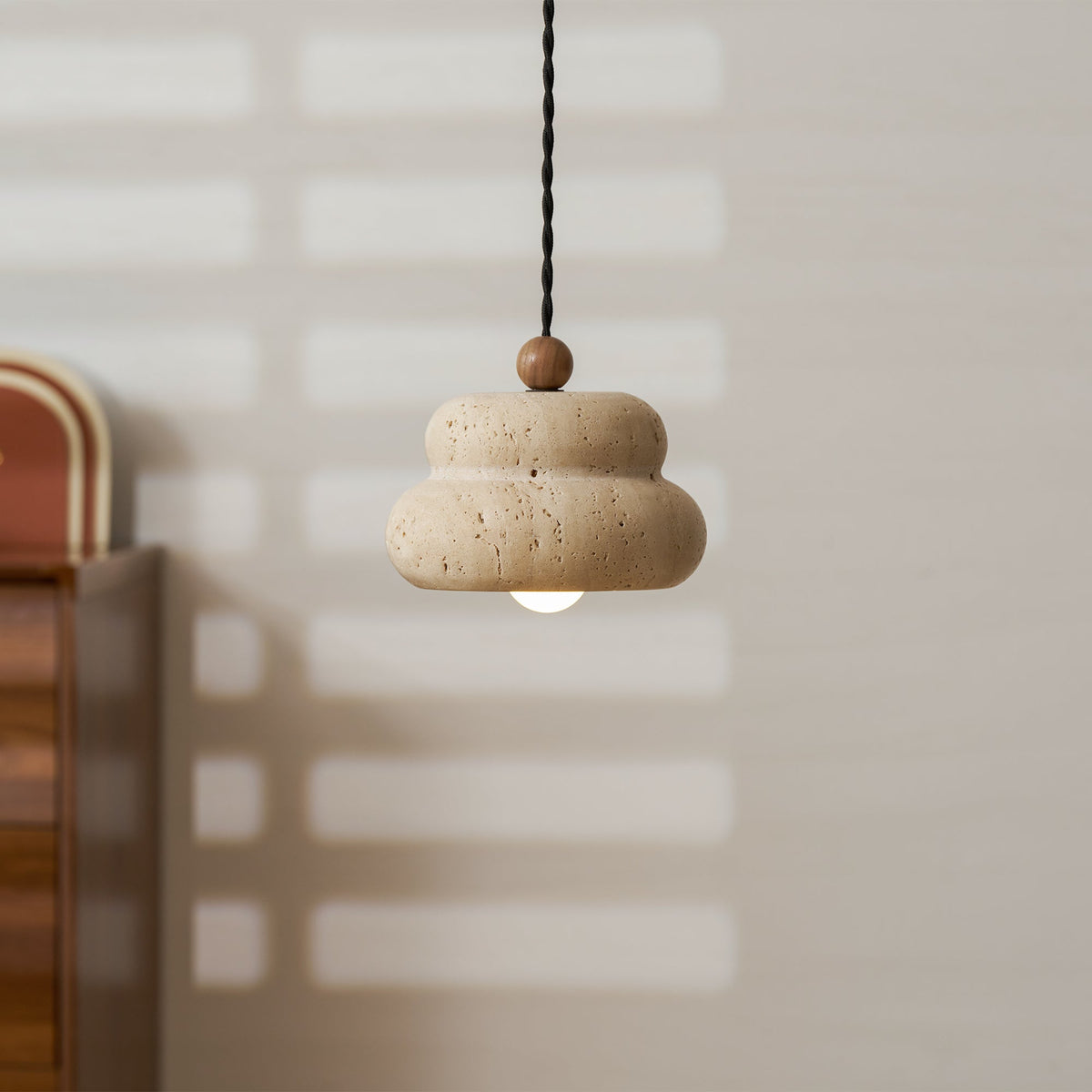 Nivora Stone Pendant Lamp