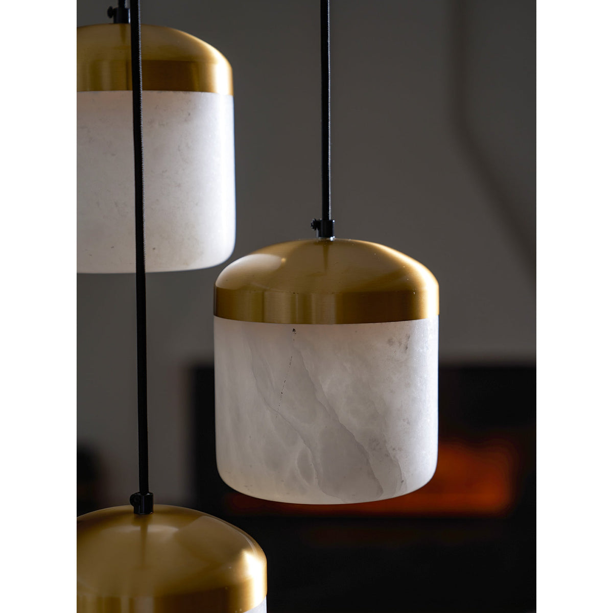 Asta Alabaster Pendant Light