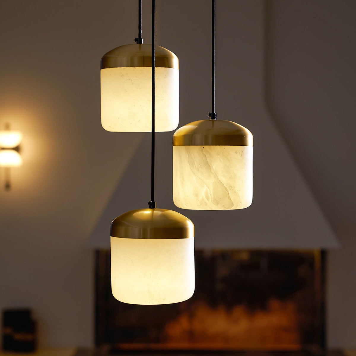 Asta Alabaster Pendant Light