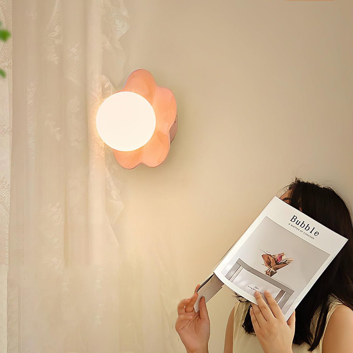 La fleur Plug-in Wall Lamp