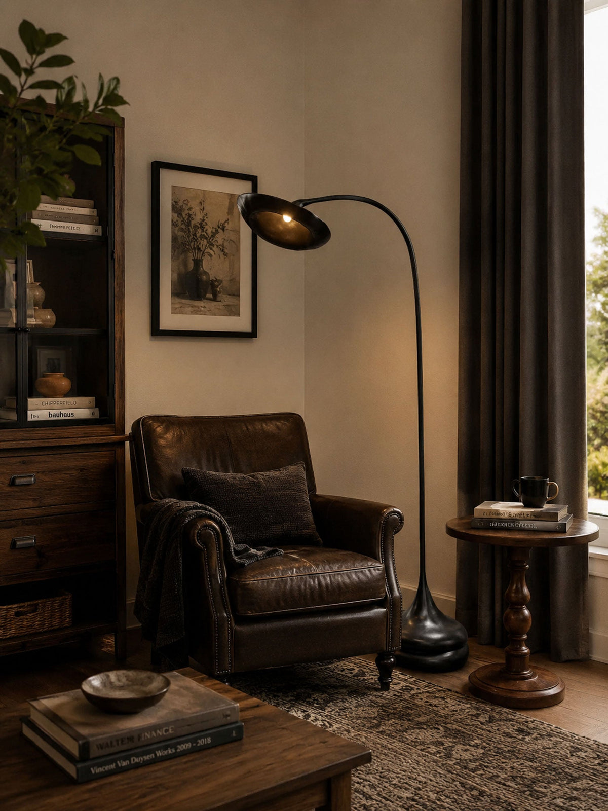 Venus Sculpture Floor Lamp
