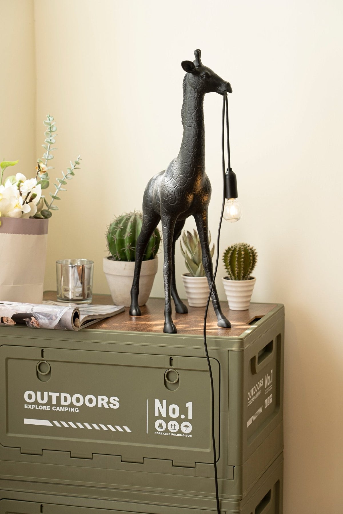 Giraffe Royale Sculpture Floor Lamp