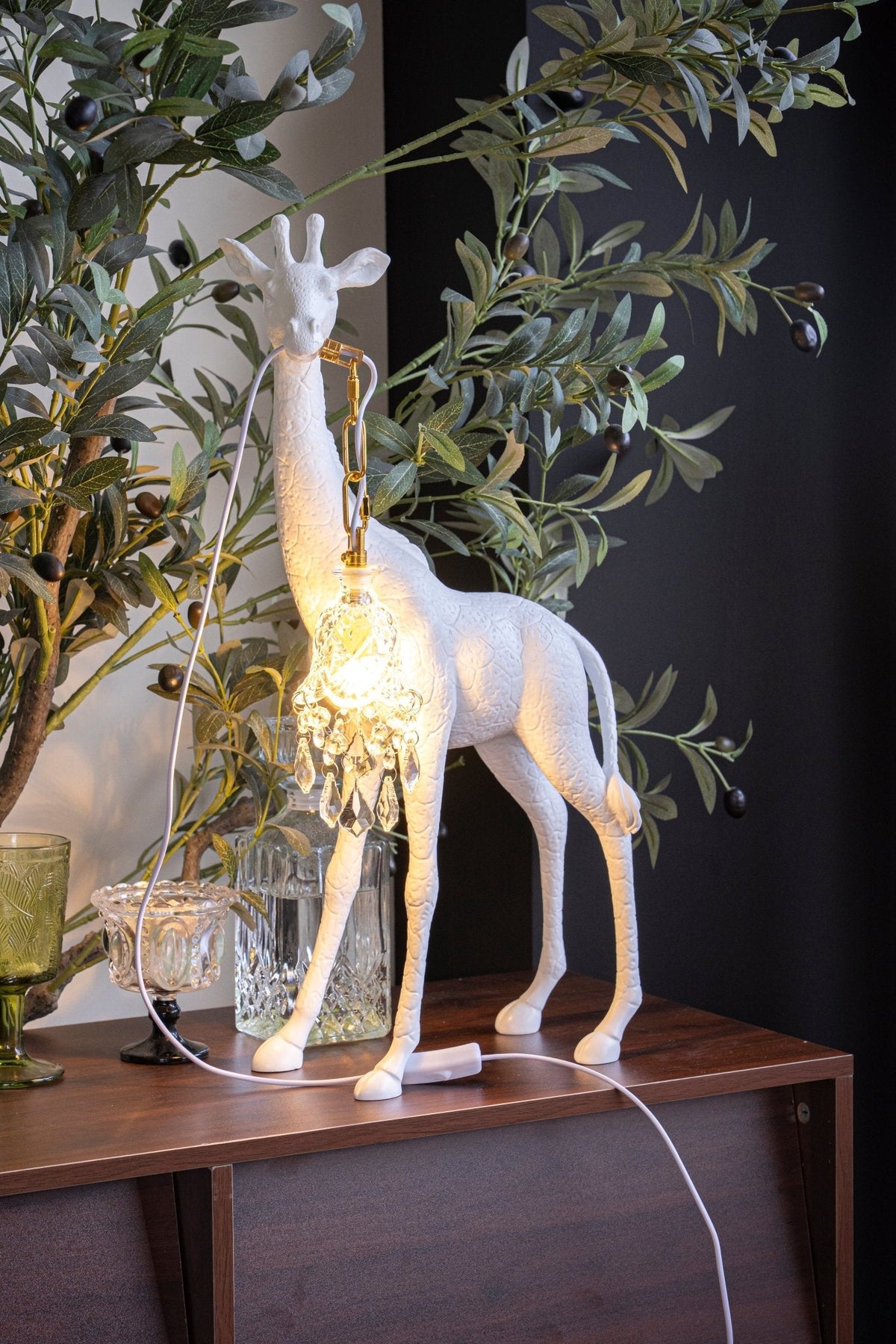 Giraffe Royale Sculpture Floor Lamp