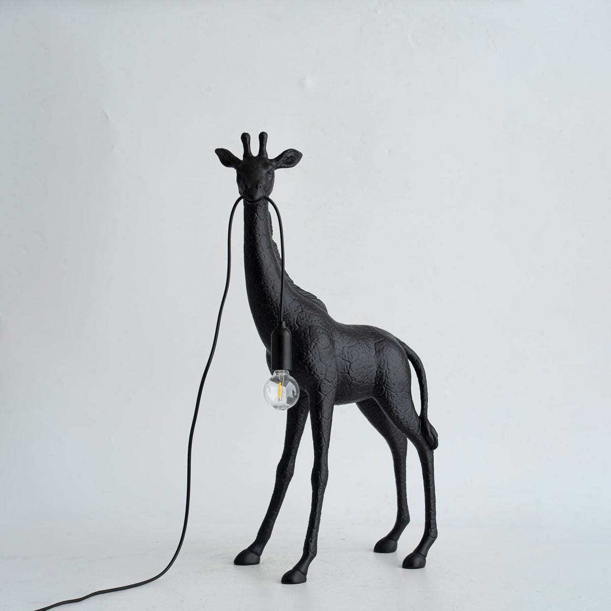Giraffe Royale Sculpture Floor Lamp