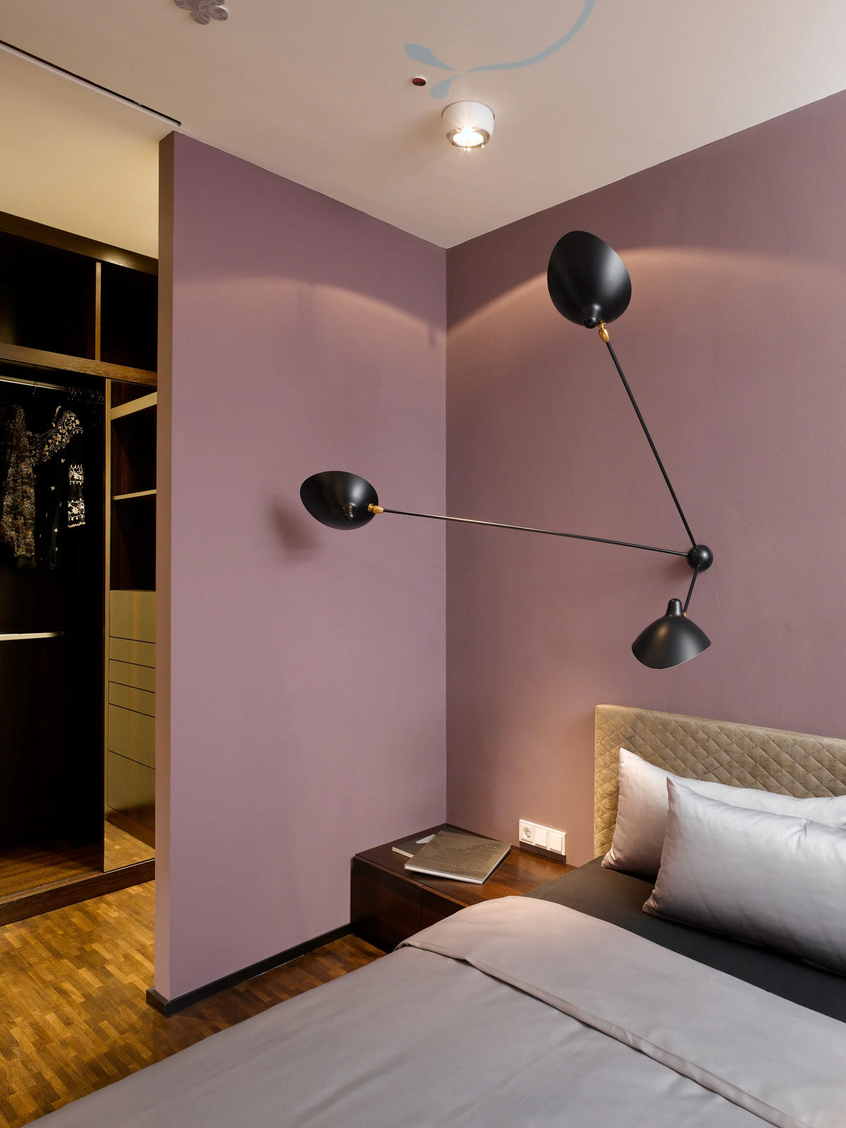 Multi-Arm Spider Ceiling Lamp B