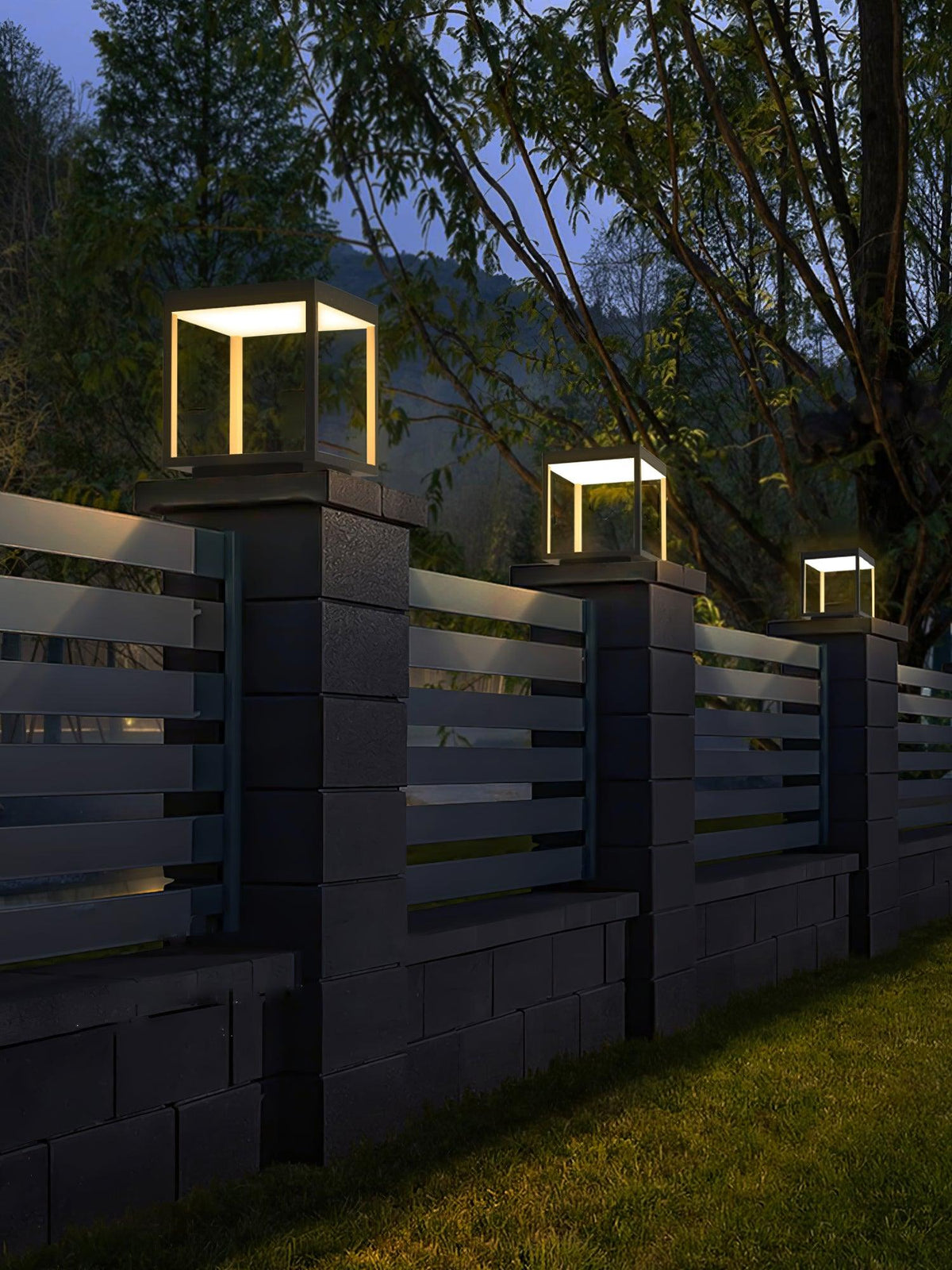 Square Frame Solar Outdoor Light