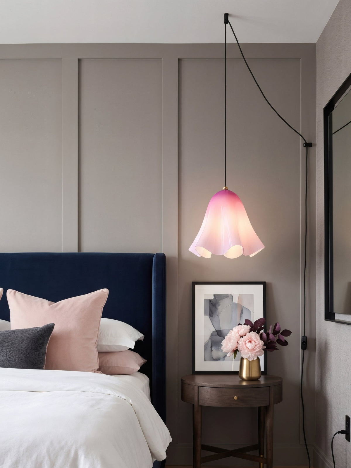 Vera Bloom Swag Pendant Lamp