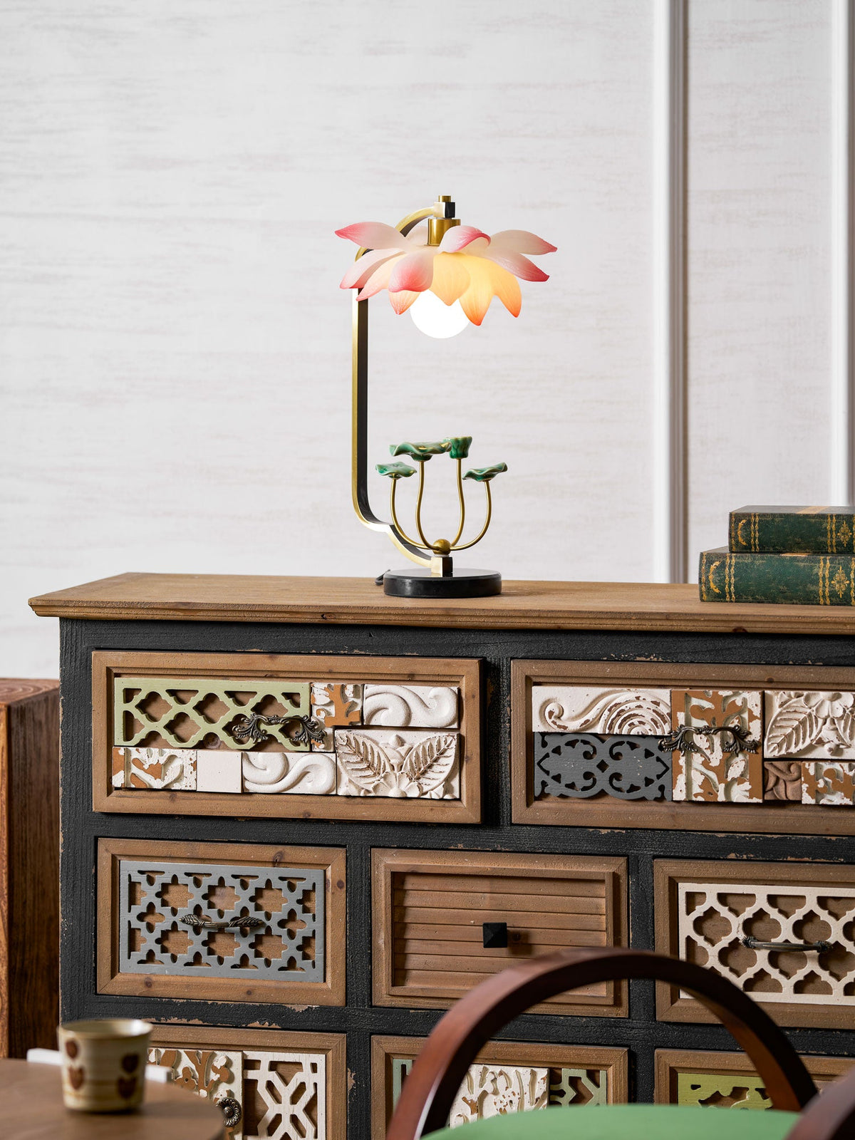 Lotus Table Lamp