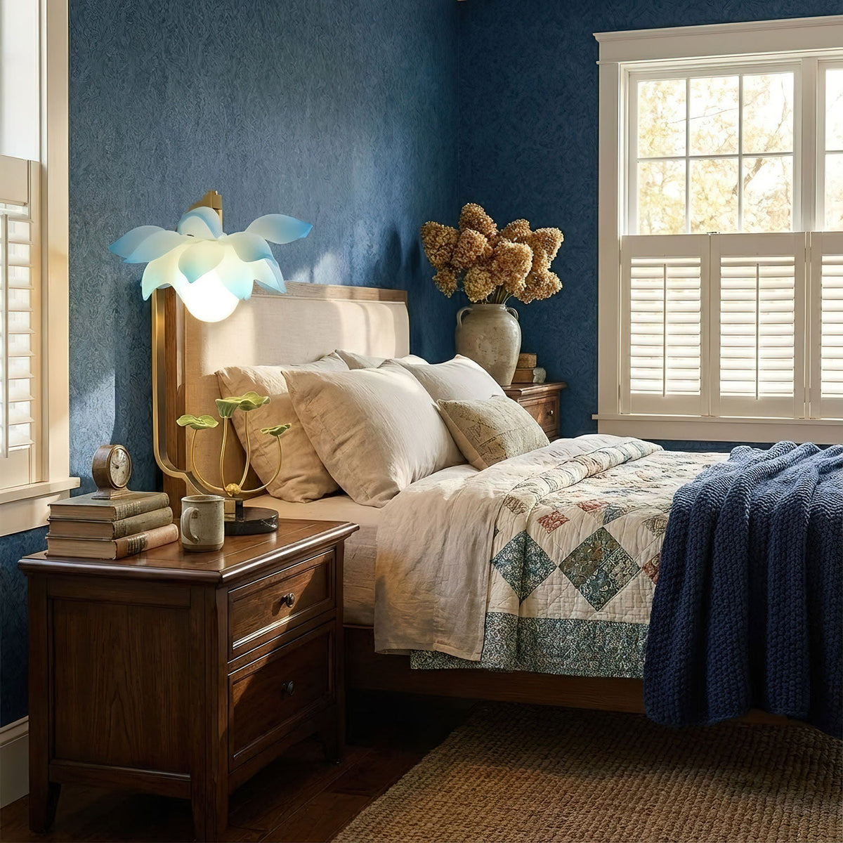 Lotus Table Lamp