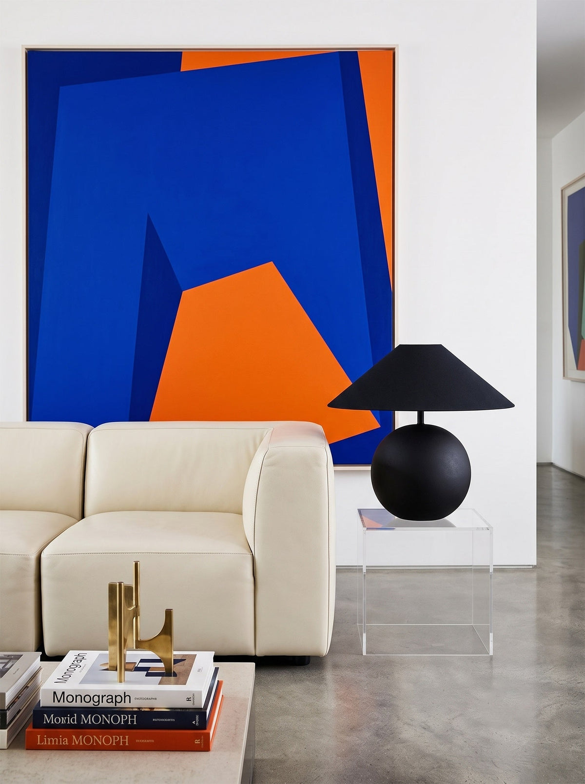 Obsidian Sphere Table Lamp