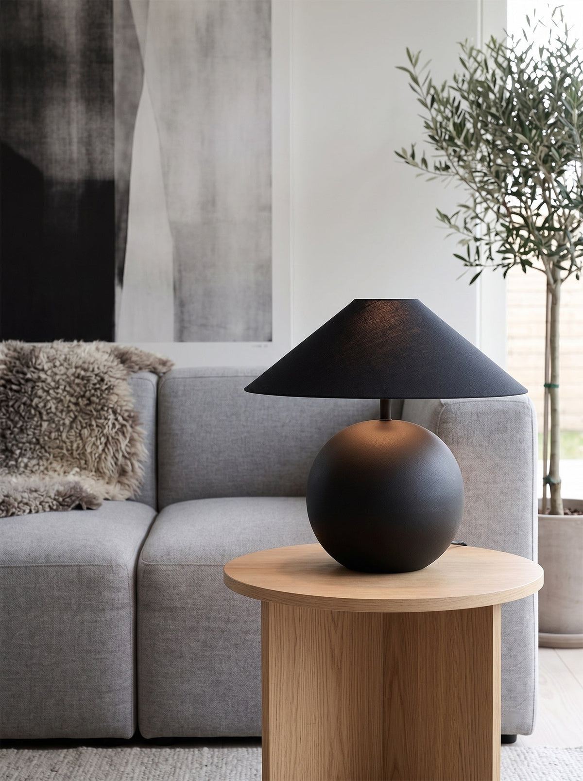 Obsidian Sphere Table Lamp