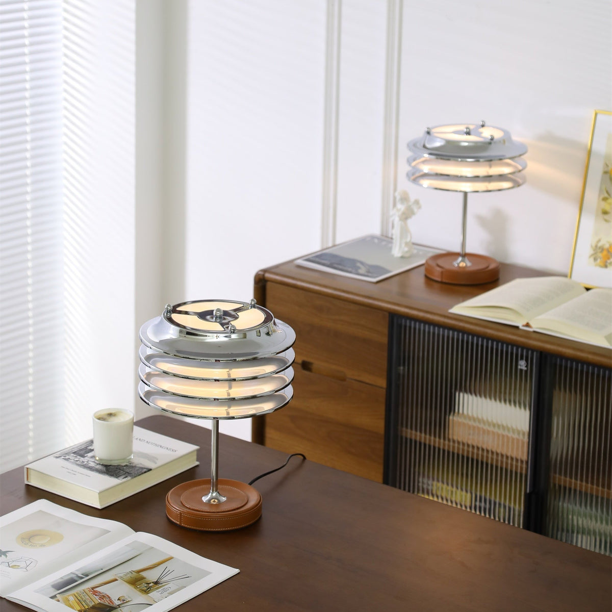 Calystron Table Lamp