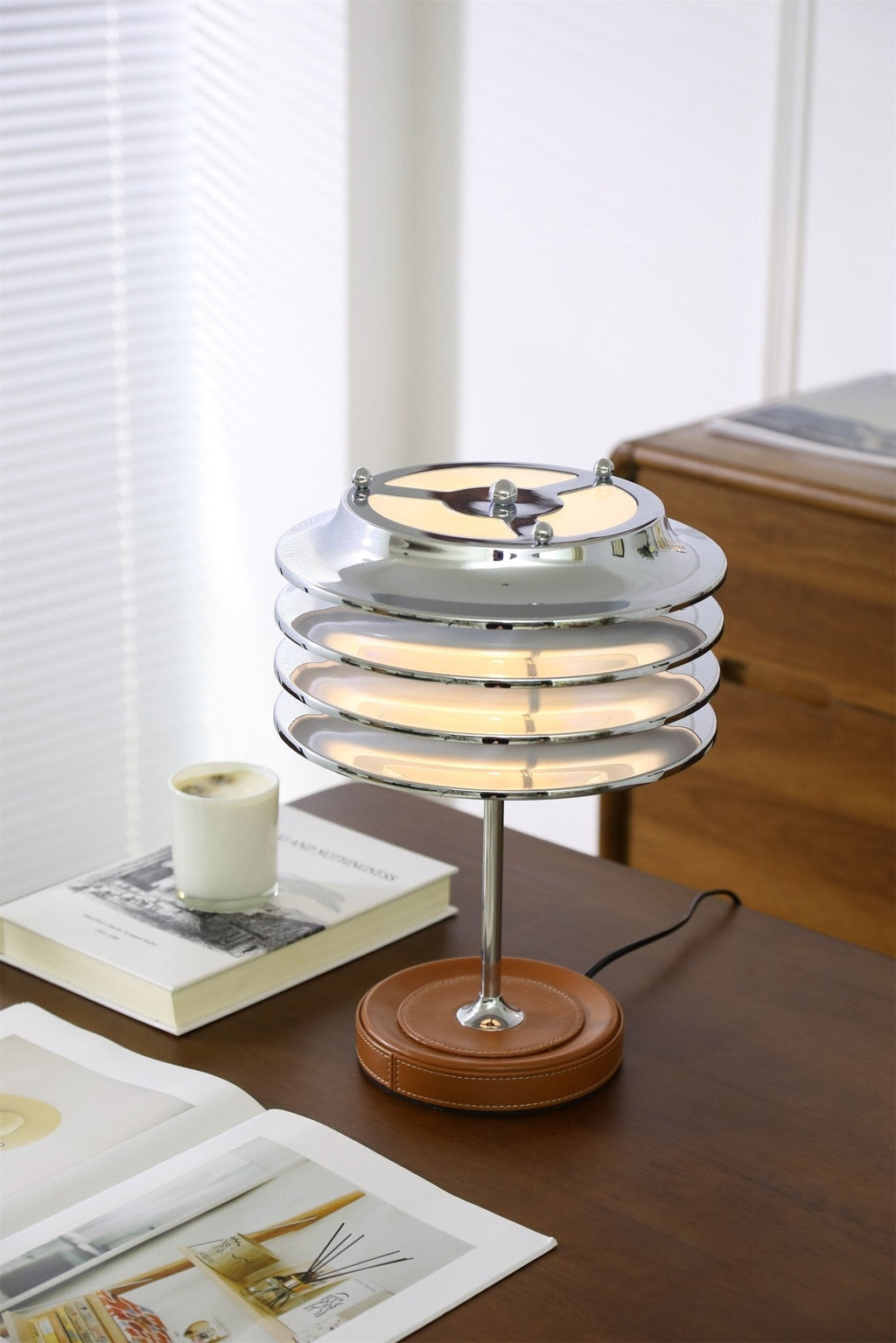 Calystron Table Lamp