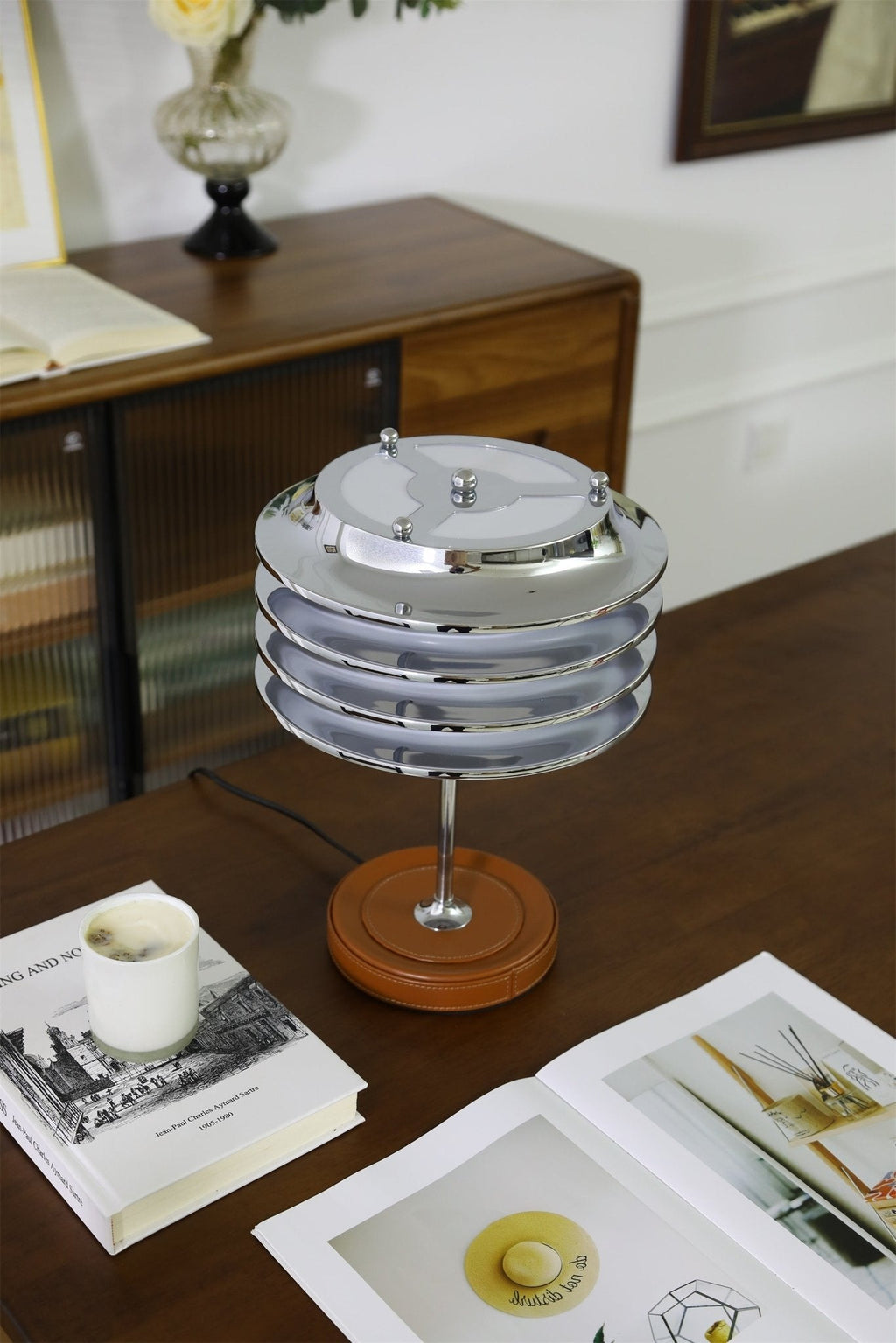 Calystron Table Lamp