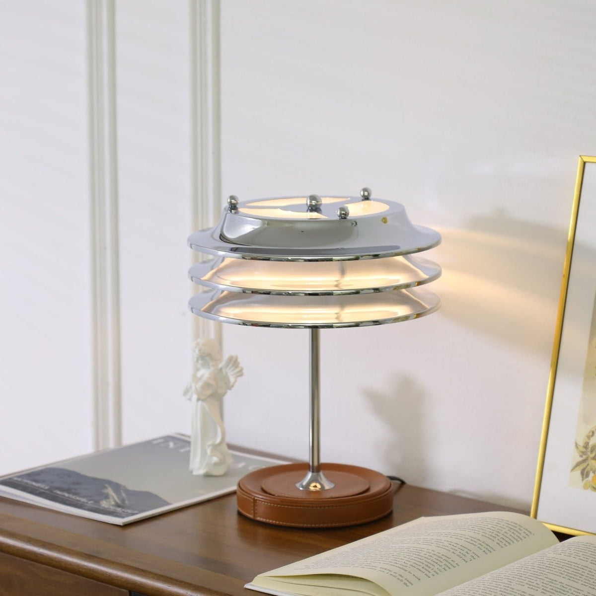 Calystron Table Lamp