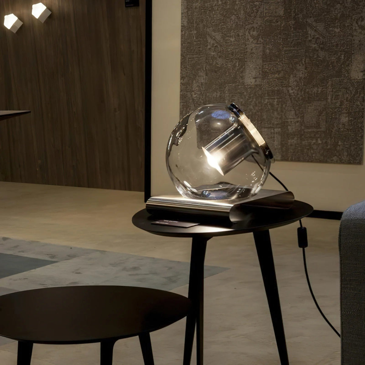 Anvia Glass Table Lamp