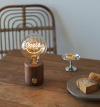 Kuitt Smiley Built-in Battery Table Lamp