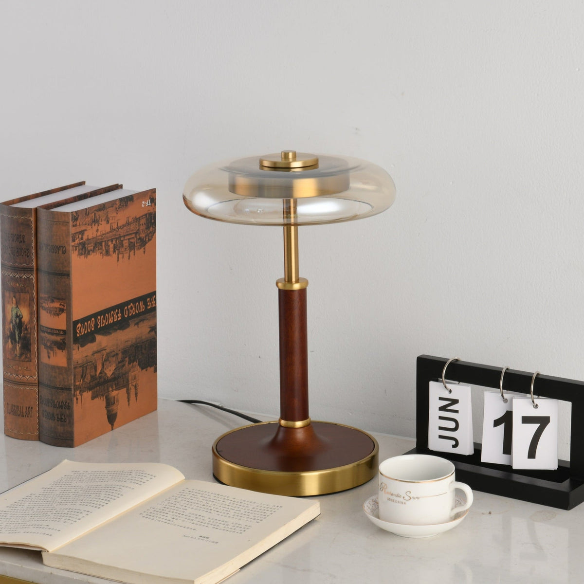 Ovalo Table Lamp