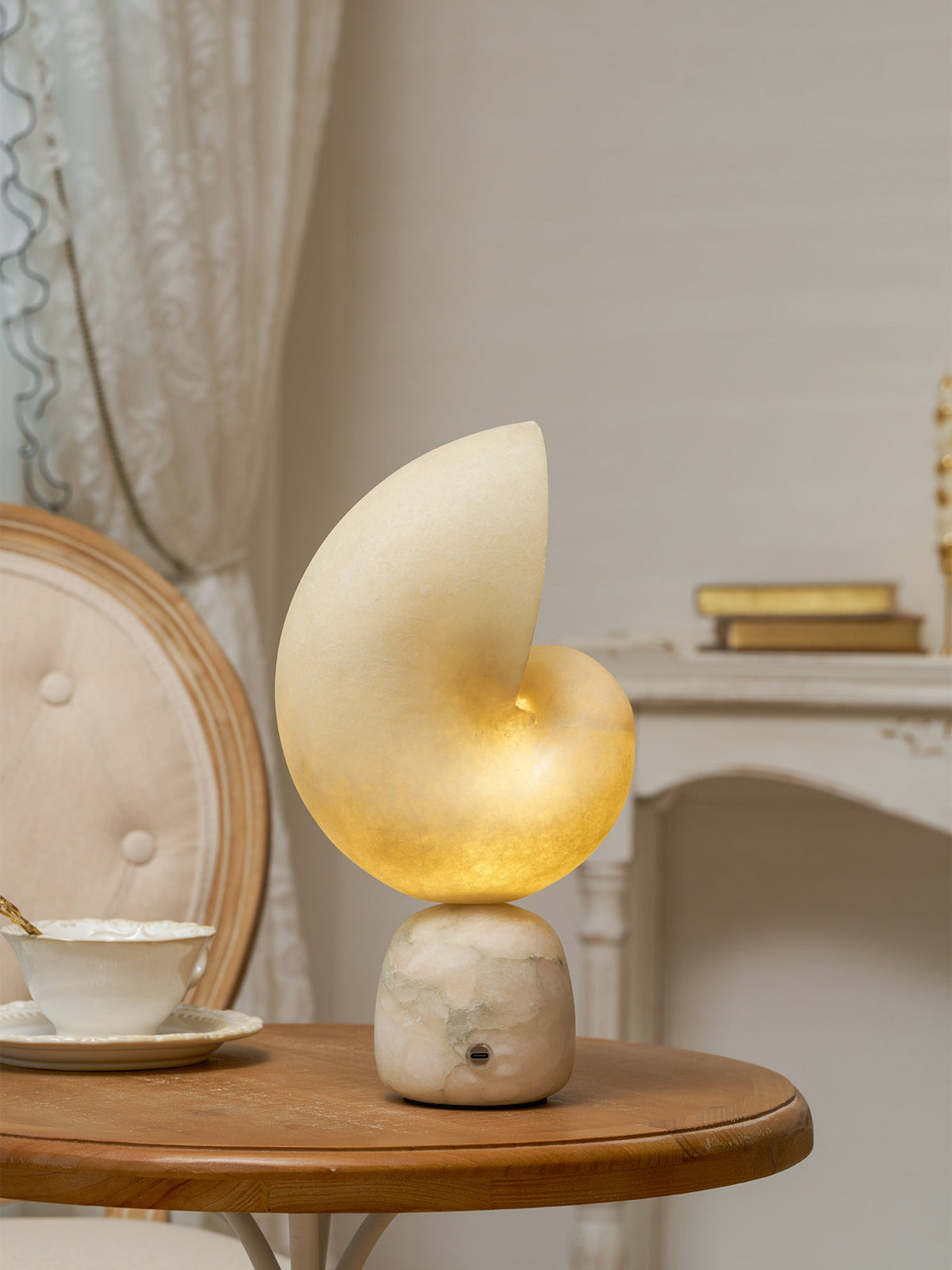 Lumora Shell Table Lamp