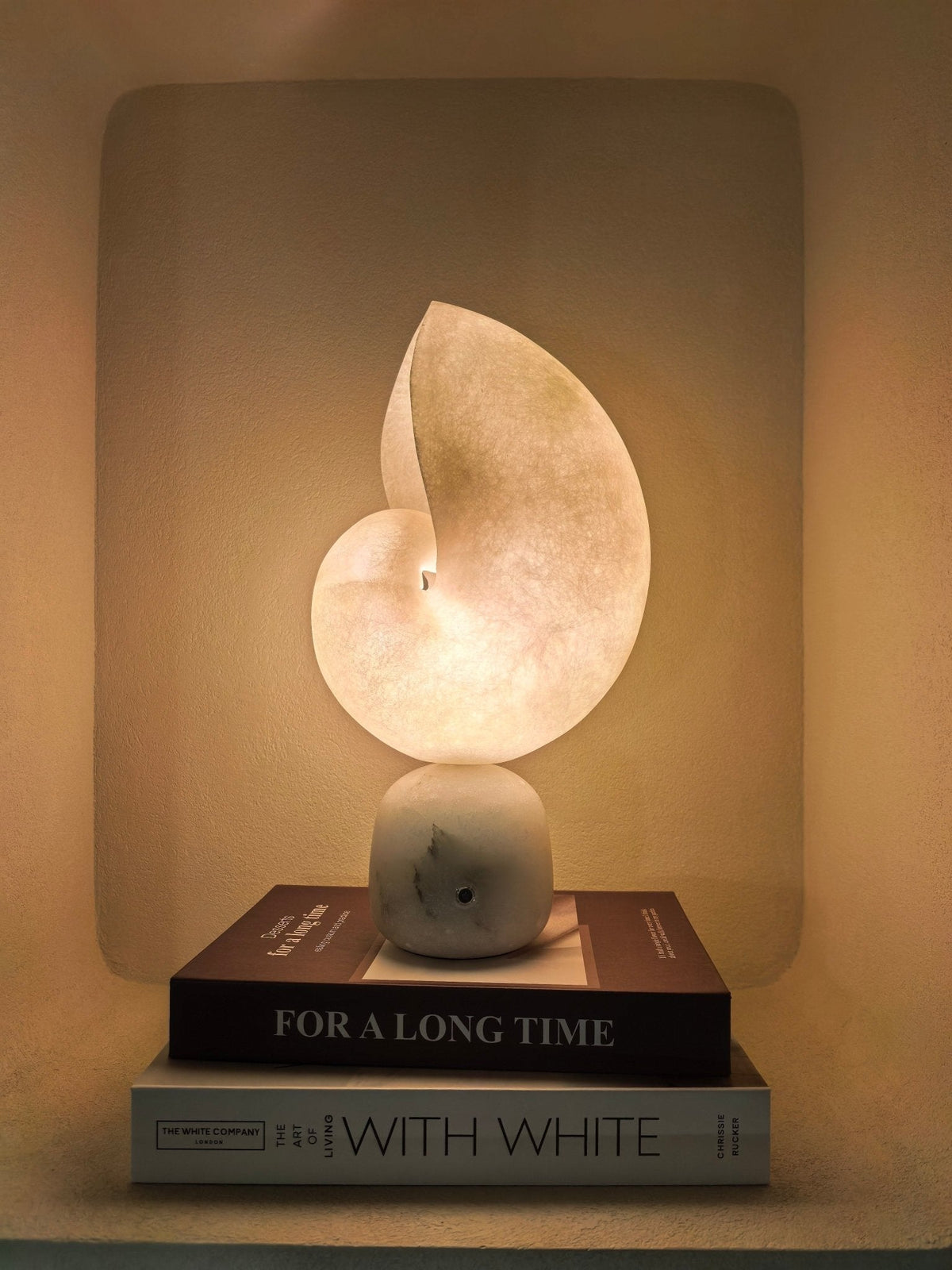 Lumora Shell Table Lamp