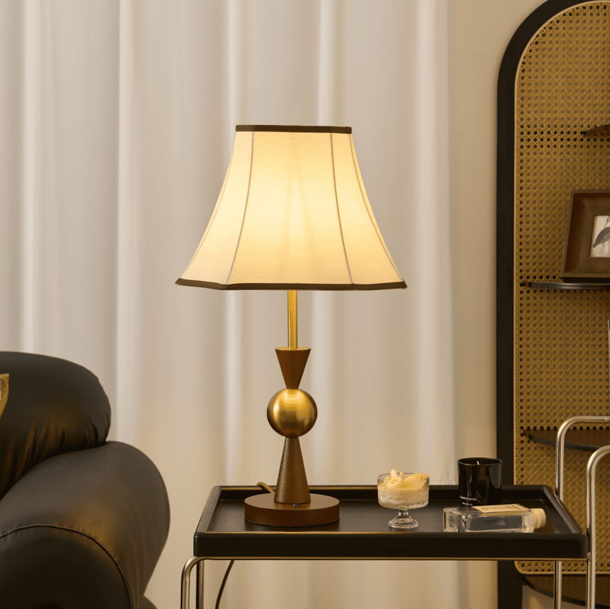 Elowen Bloom Table Lamp