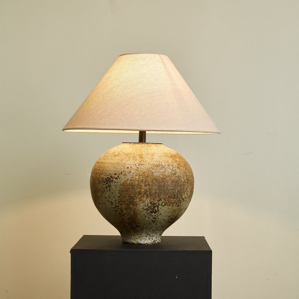 Ferrosia Ceramic Table Lamp
