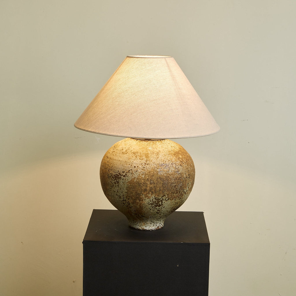 Ferrosia Ceramic Table Lamp