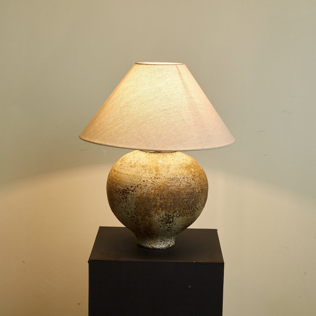 Ferrosia Ceramic Table Lamp