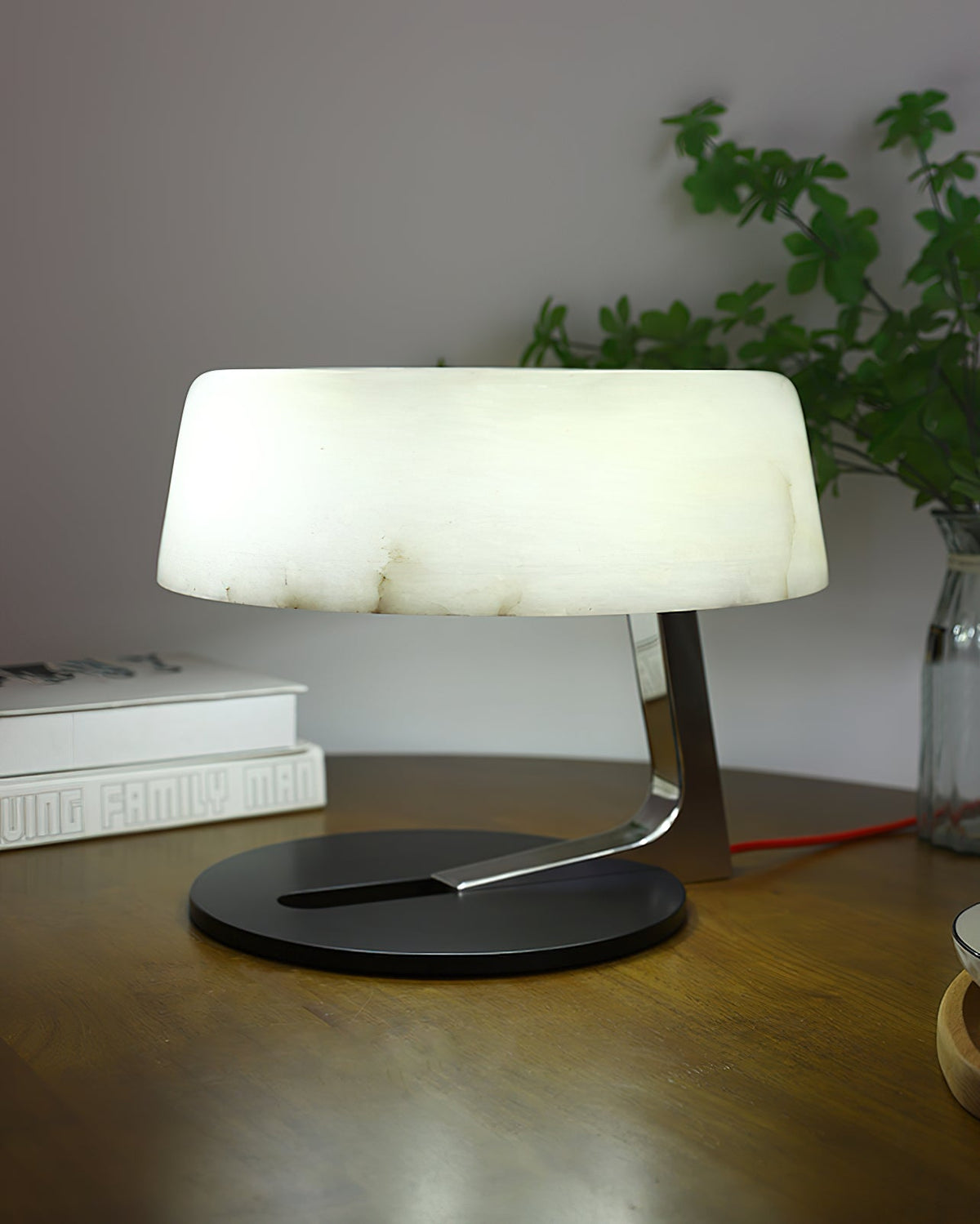 Comete Alabaster Table Lamp