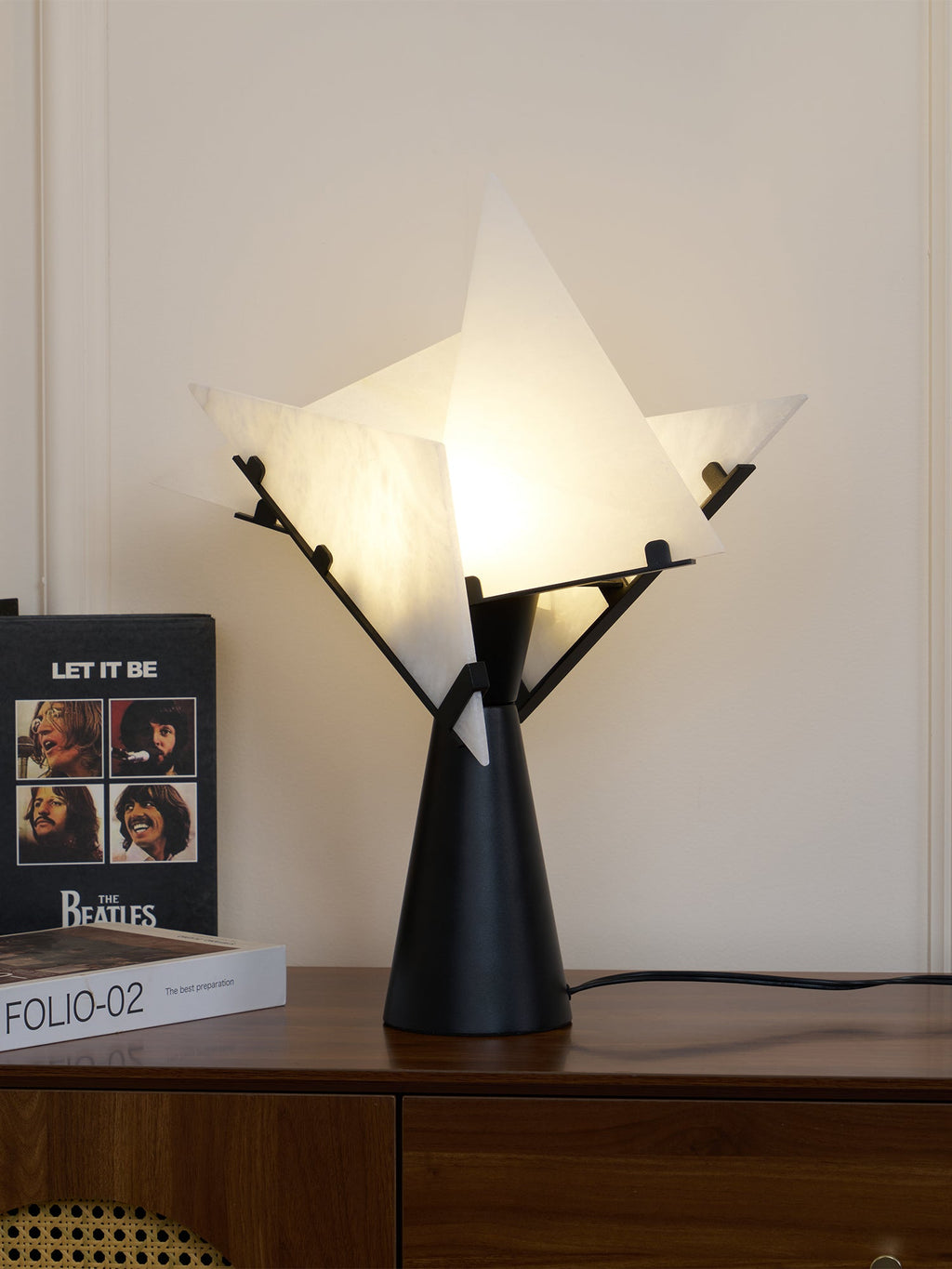 Alabaster Petal Table Lamp