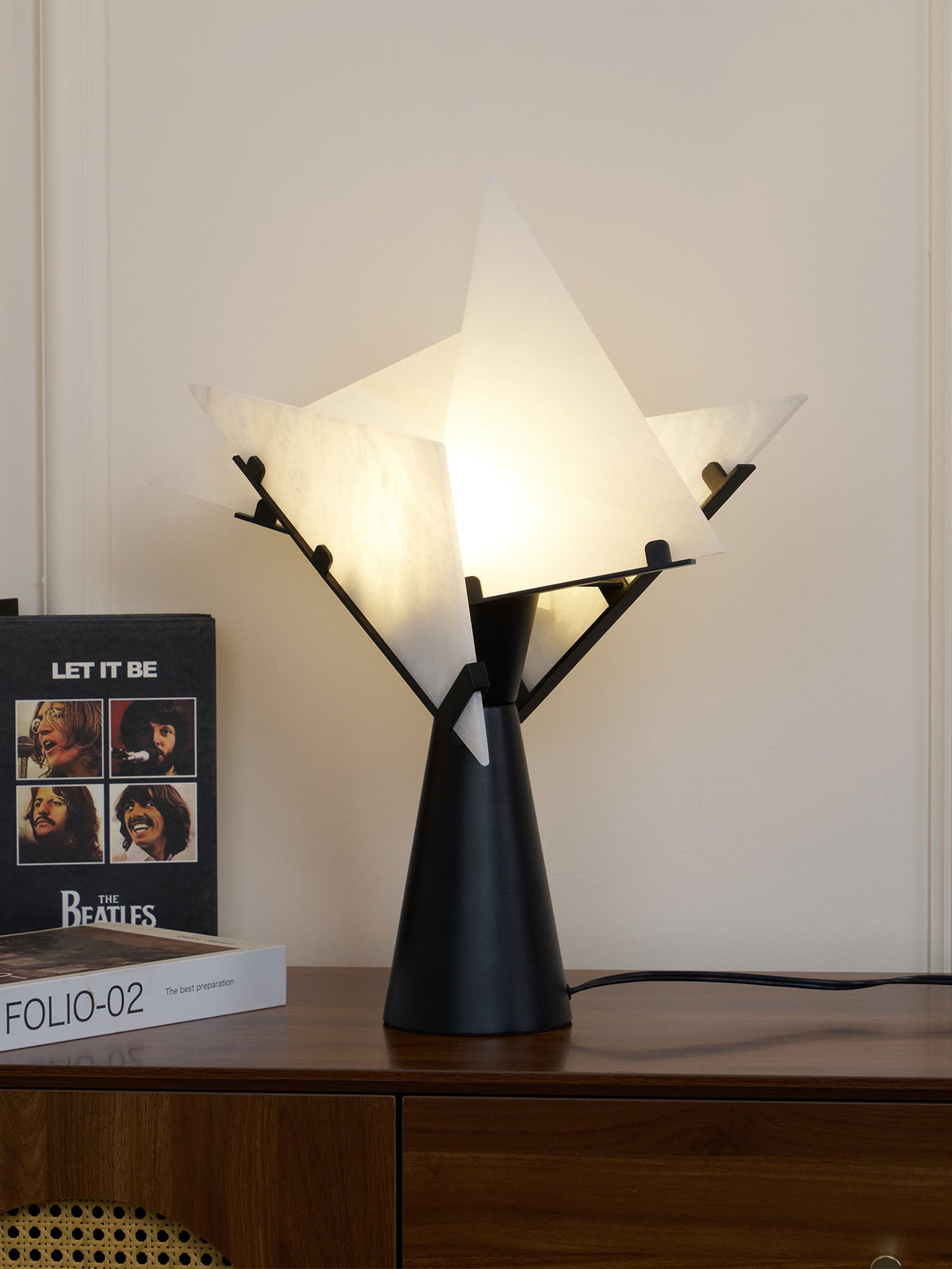 Alabaster Petal Table Lamp