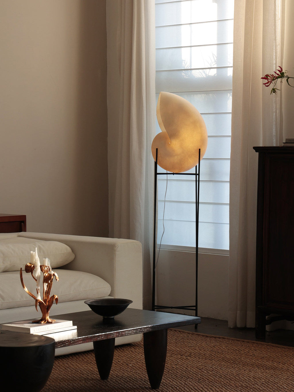 Conch Bloom Lamp