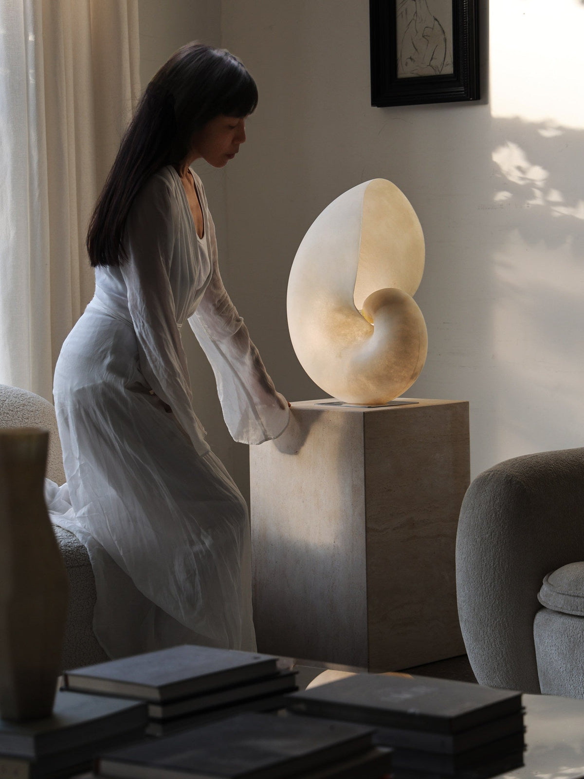 Conch Bloom Lamp