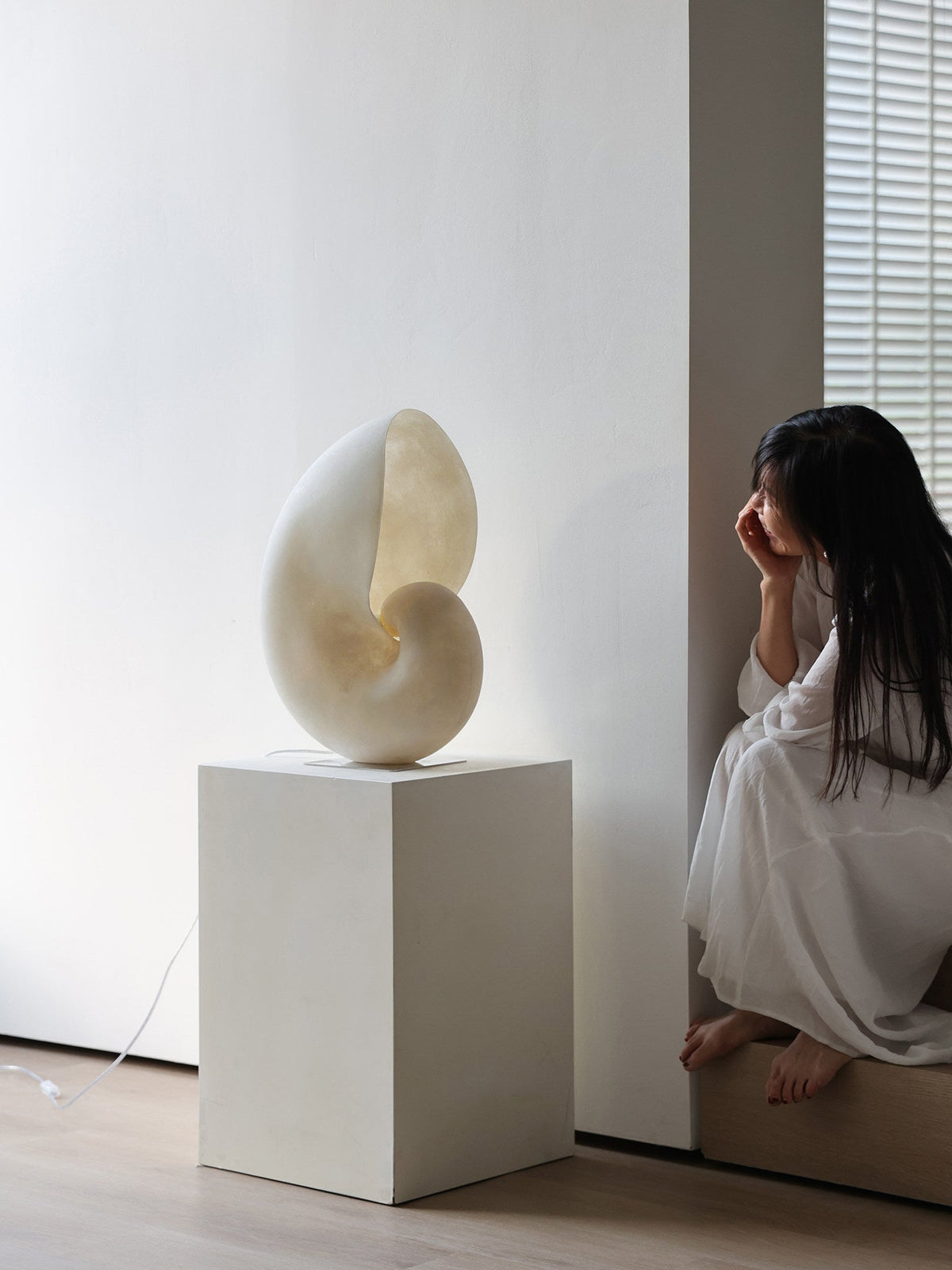 Conch Bloom Lamp