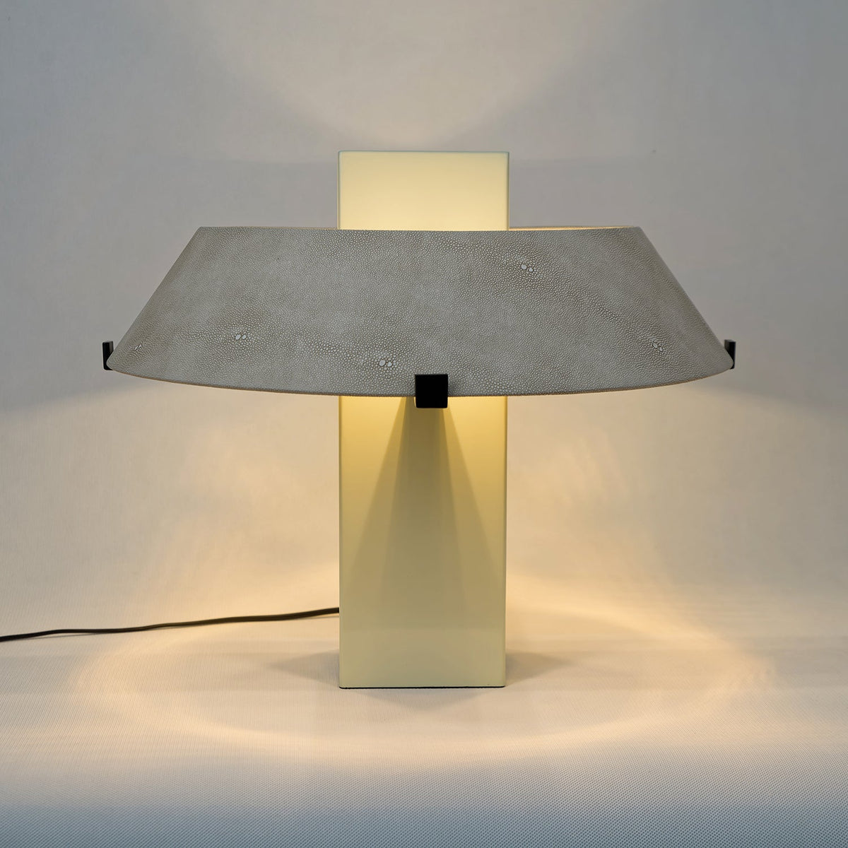 Facette Table Lamp