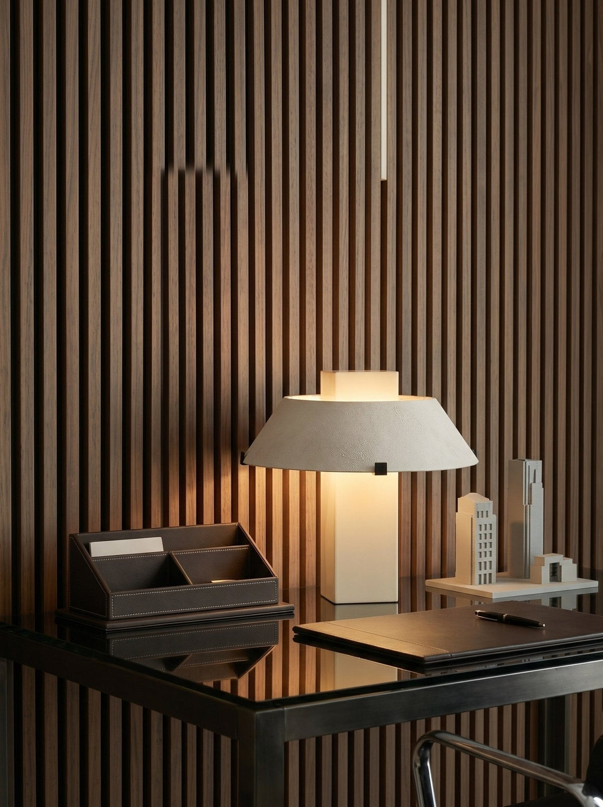 Facette Table Lamp