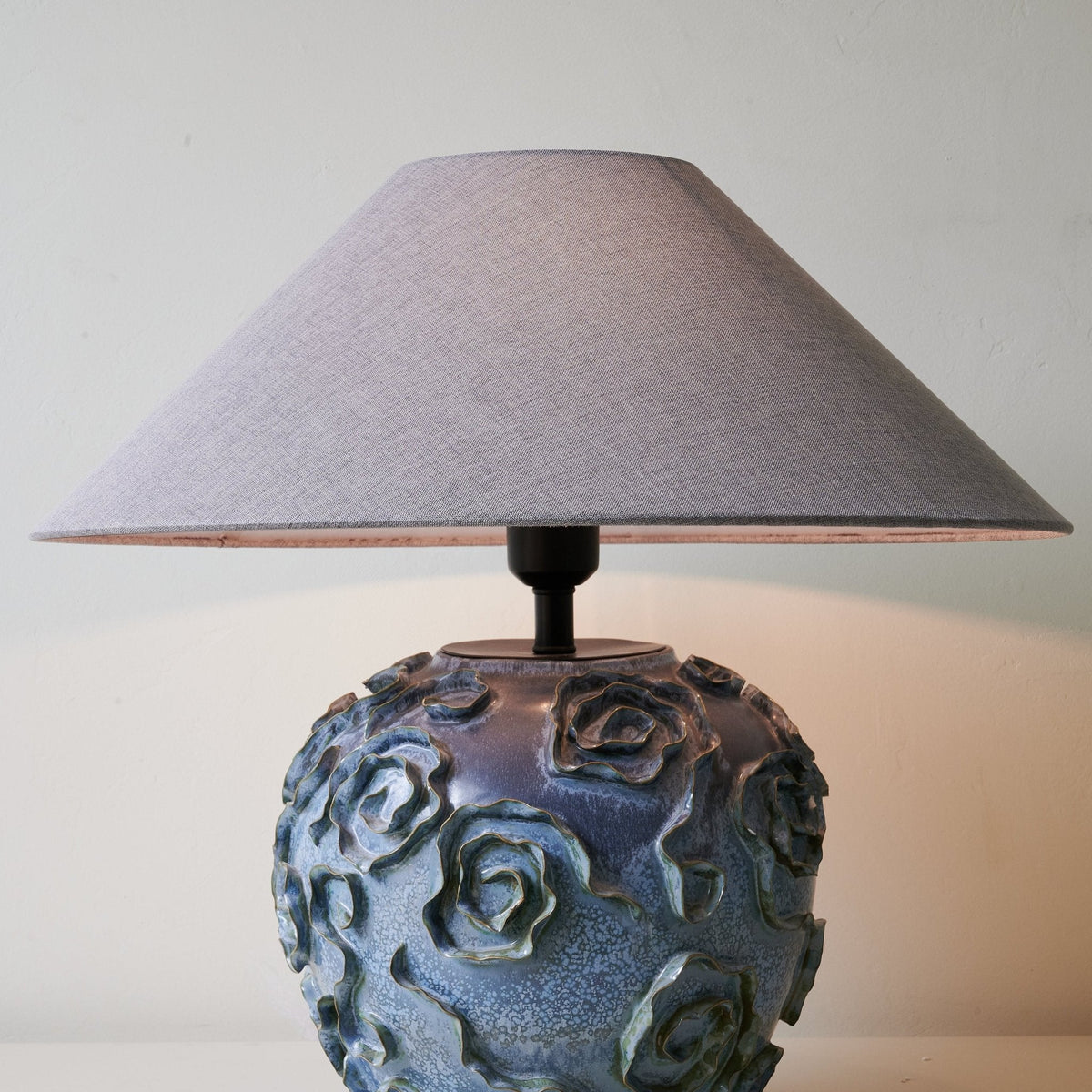 Midnight Rose Table Lamp