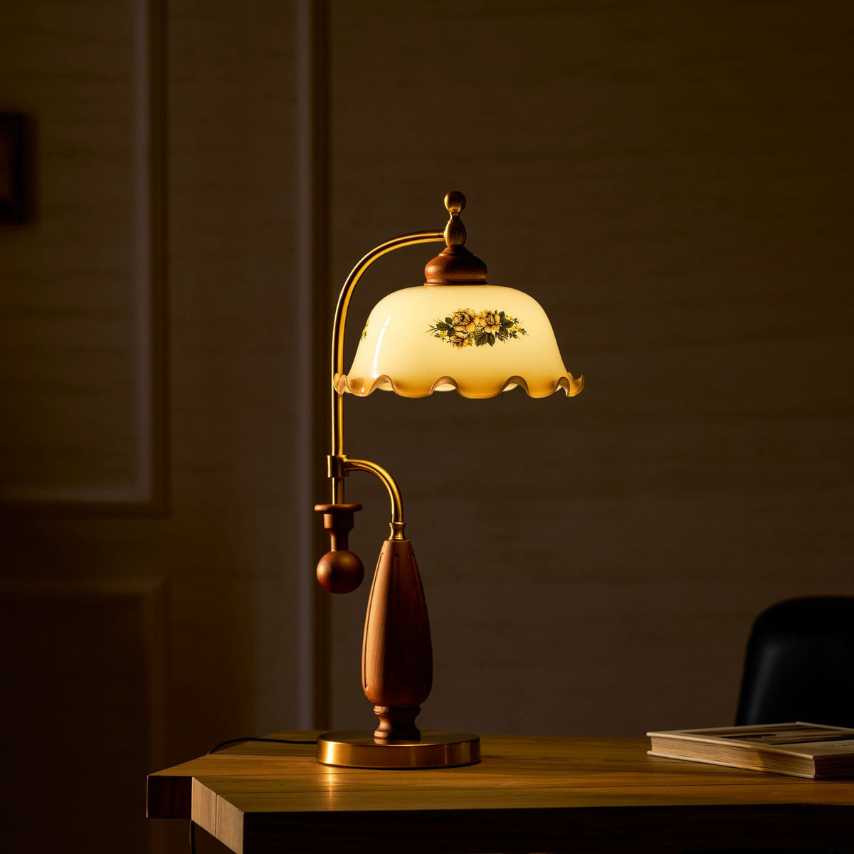 Heritage Bloom Table Lamp