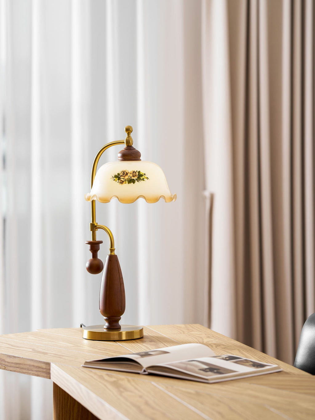 Heritage Bloom Table Lamp