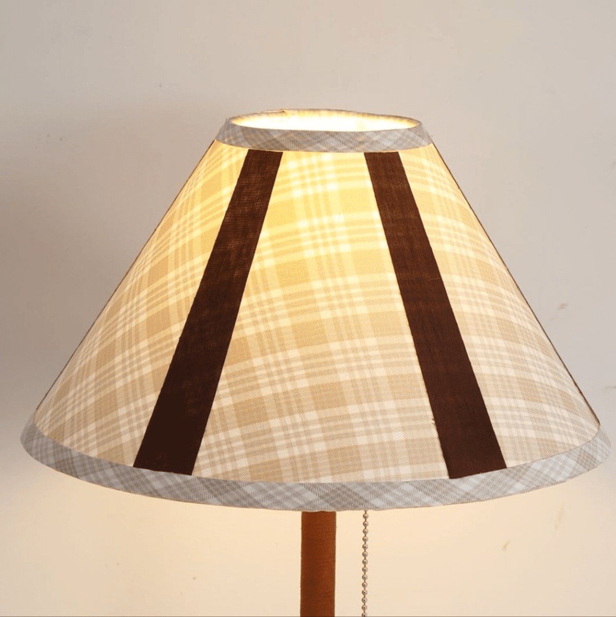 Briar Leather Trim Fabric Table Lamp
