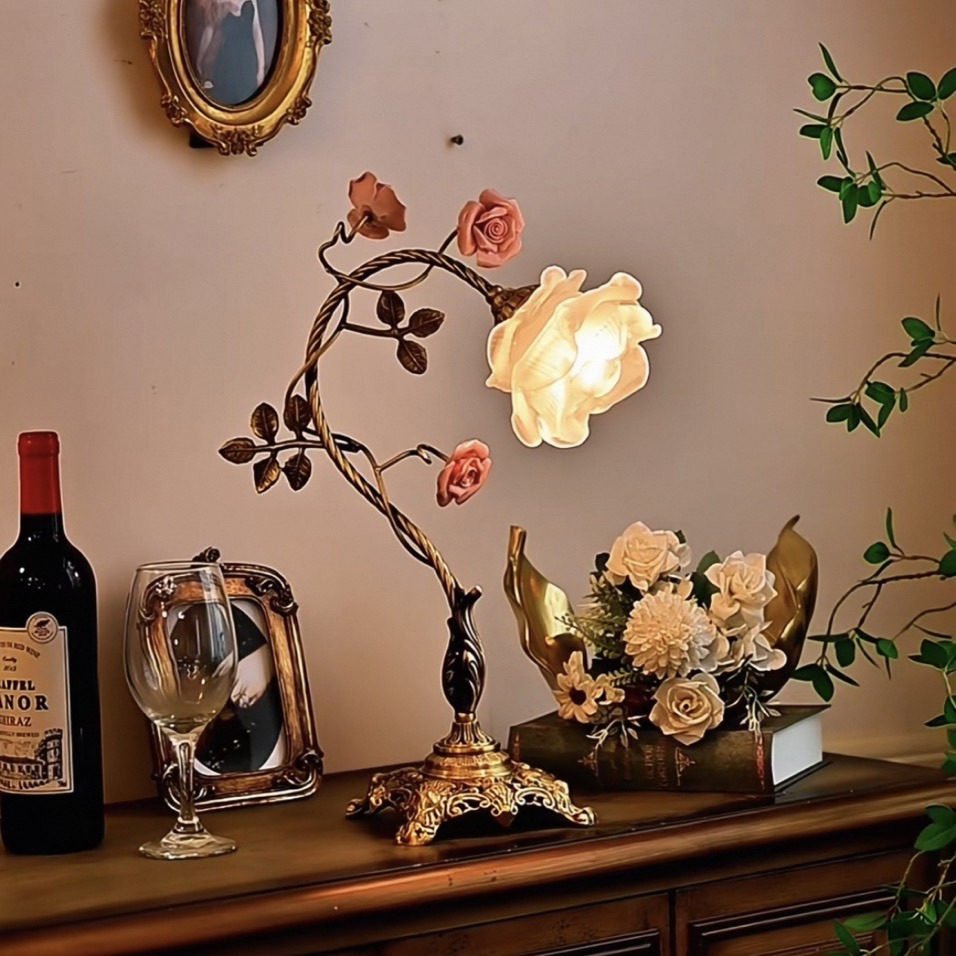 Campanella Vintage Rose Table Lamp