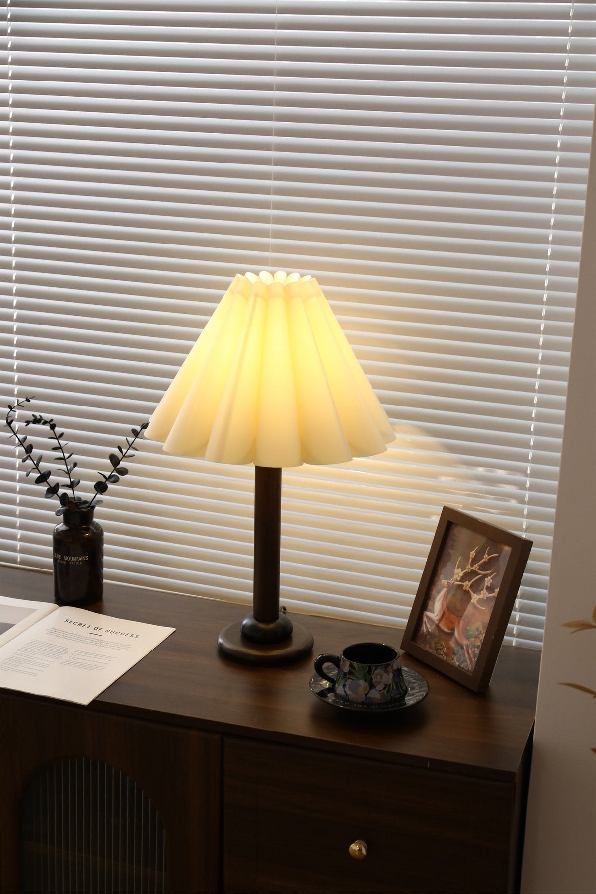 Plisse Pleated Wood Table Lamp