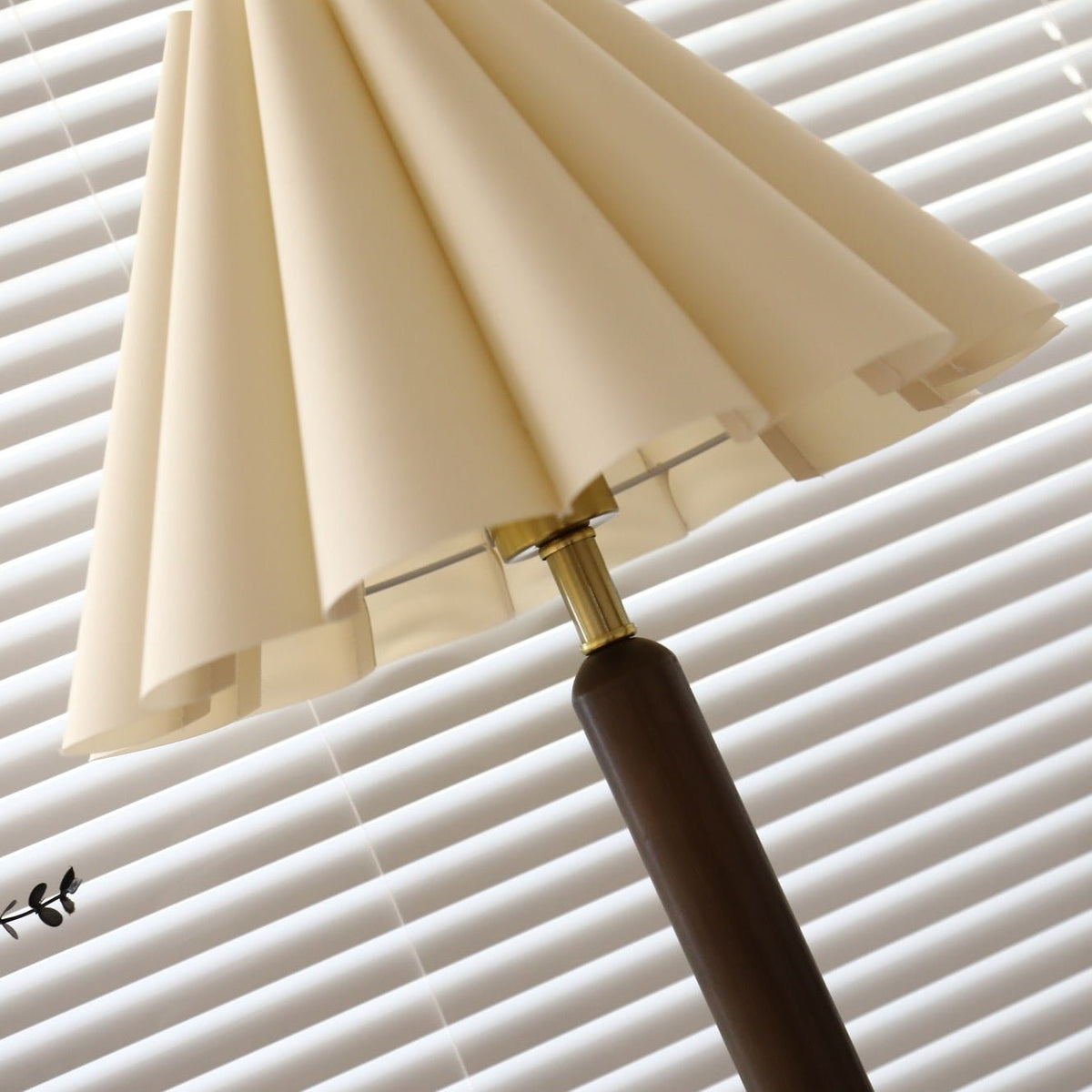 Plisse Pleated Wood Table Lamp
