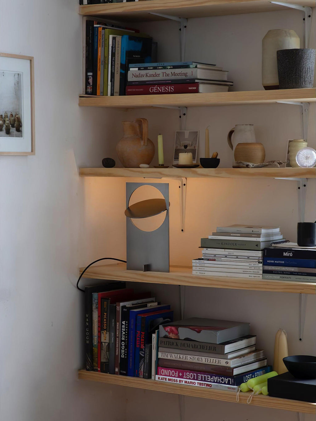 Axis Rotating Disc Table Lamp